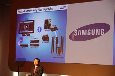 Tisková konference Samsung (na obrázku: vize propojeného domácího multimediálního systému)